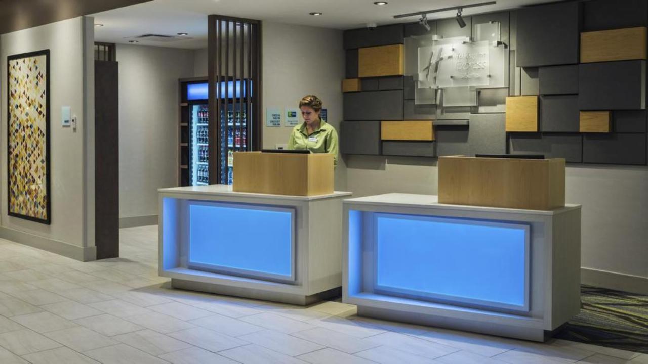 Holiday Inn Express Hotel & Suites Mount Pleasant By Ihg Esterno foto